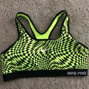 Nike pro sports bra